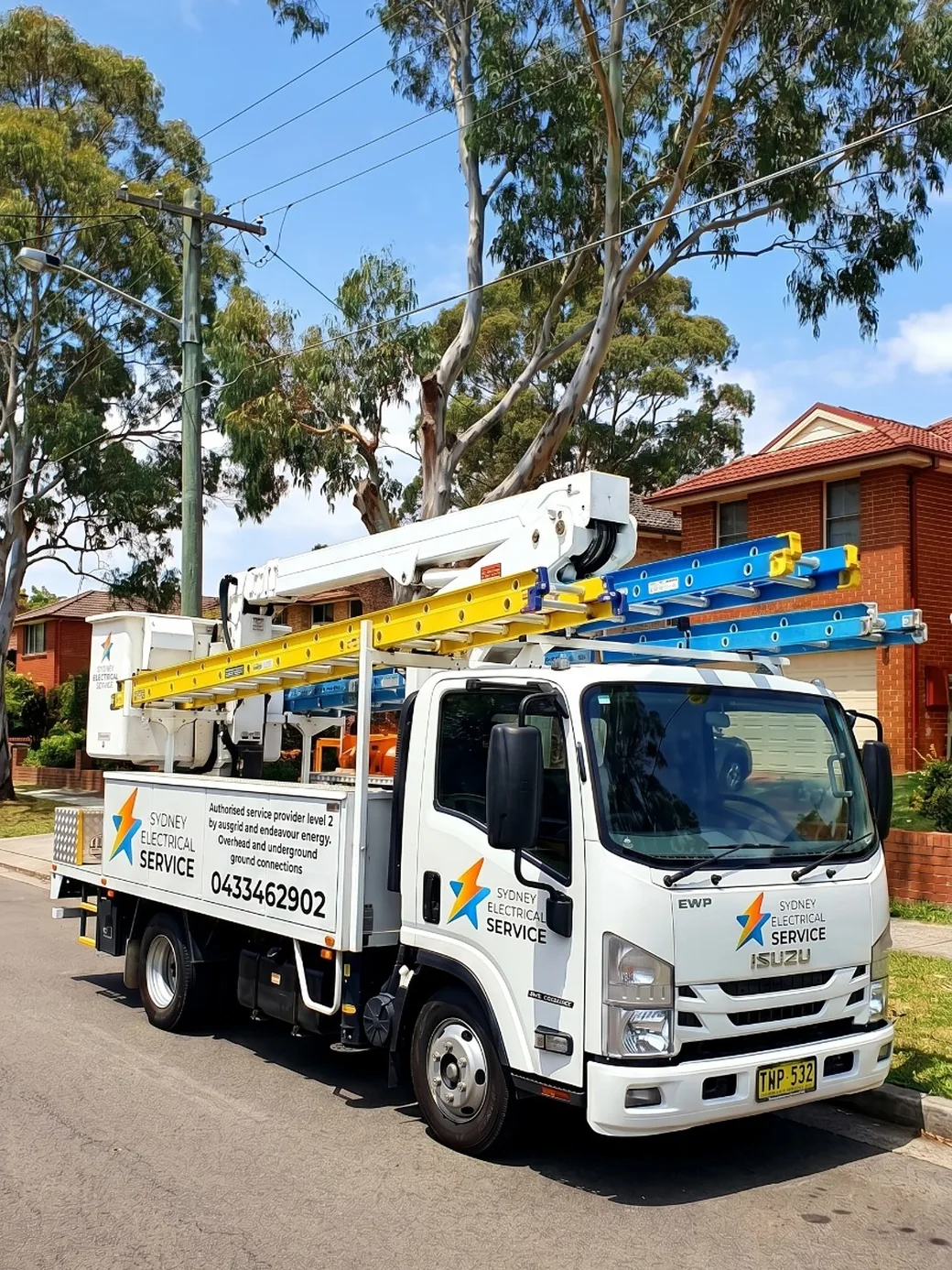 Sydney Electrical Service EWP bucket truck for overhead Level 2 network work